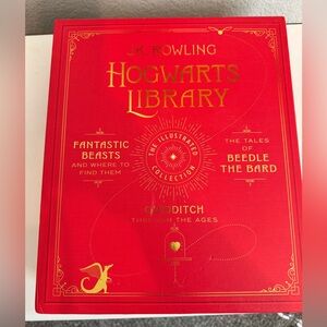 Warner Bros. Red Hogwarts Library Collection